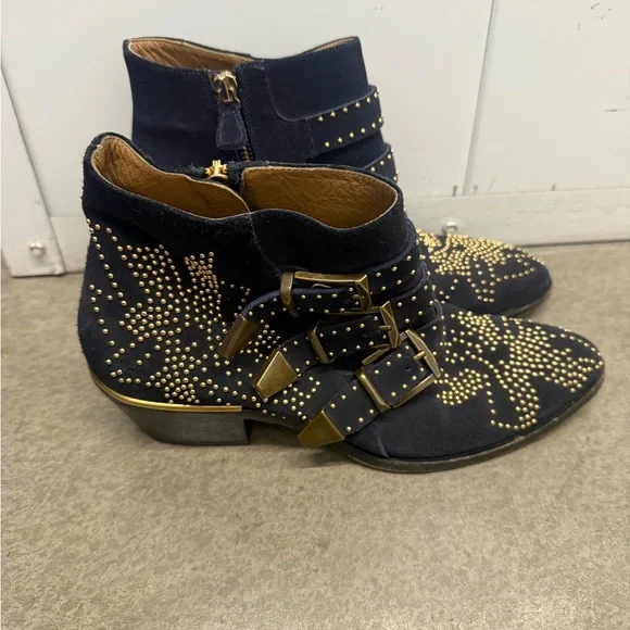 Chloe Susanna Navy Suede Booties - Picture 4 of 8